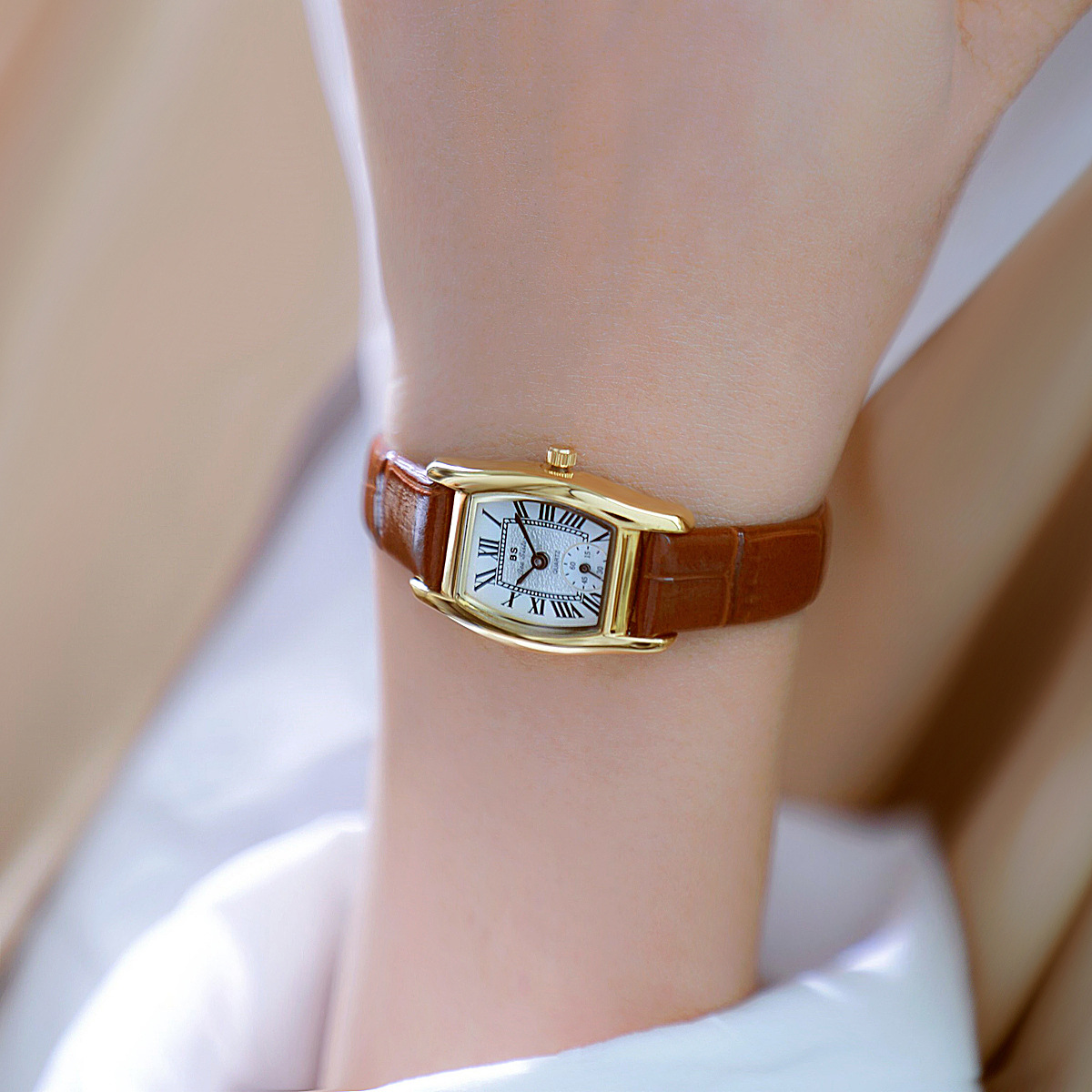 BS Women's Watch Versatile Ret - Luxury Watch With Leather Strap recension och pris