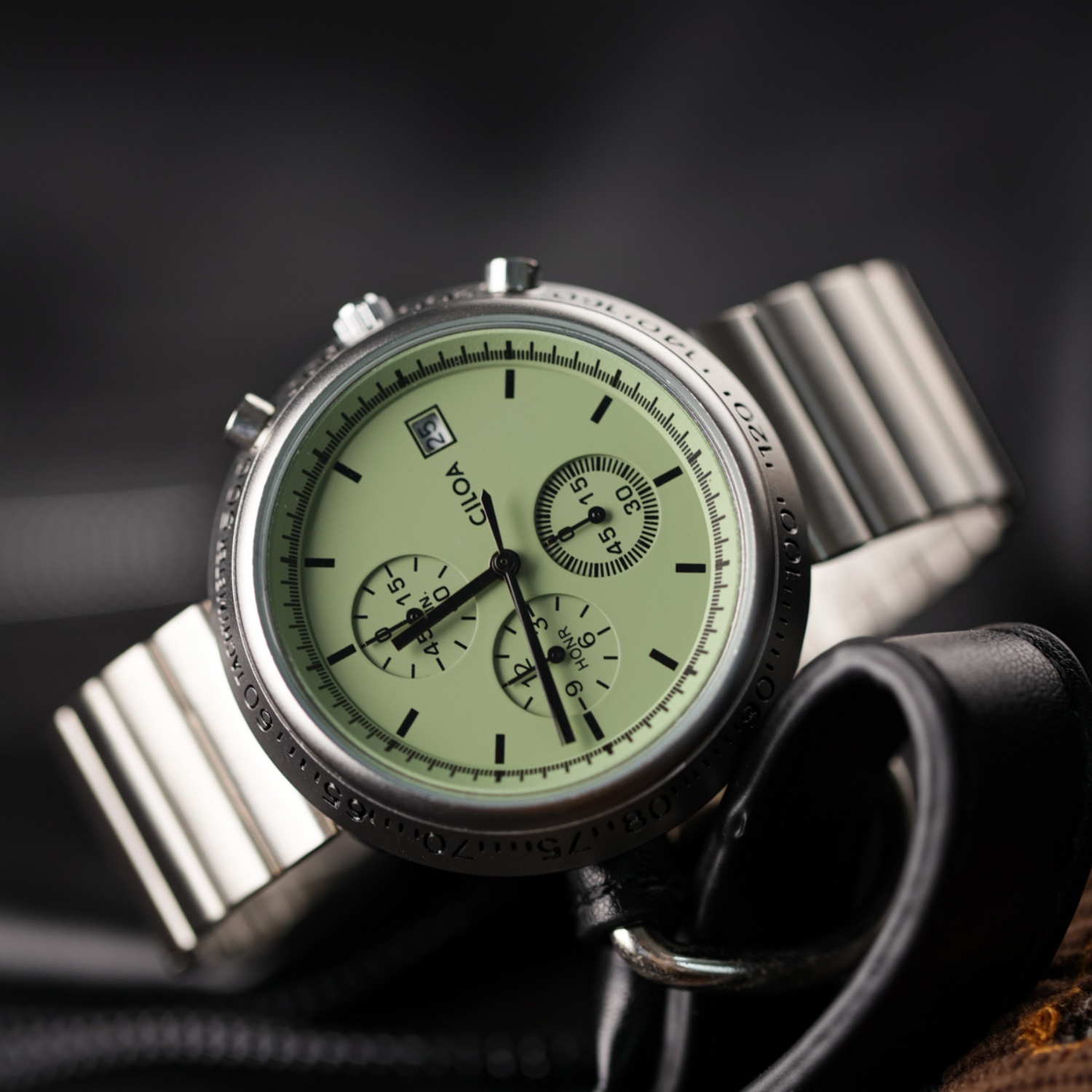 CILOA large dial high-end watc - Luxury Watch Trends 2025 recension och pris